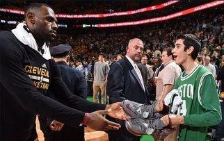 波士顿球迷爆料视频播放,揭秘现场激情瞬间  第2张